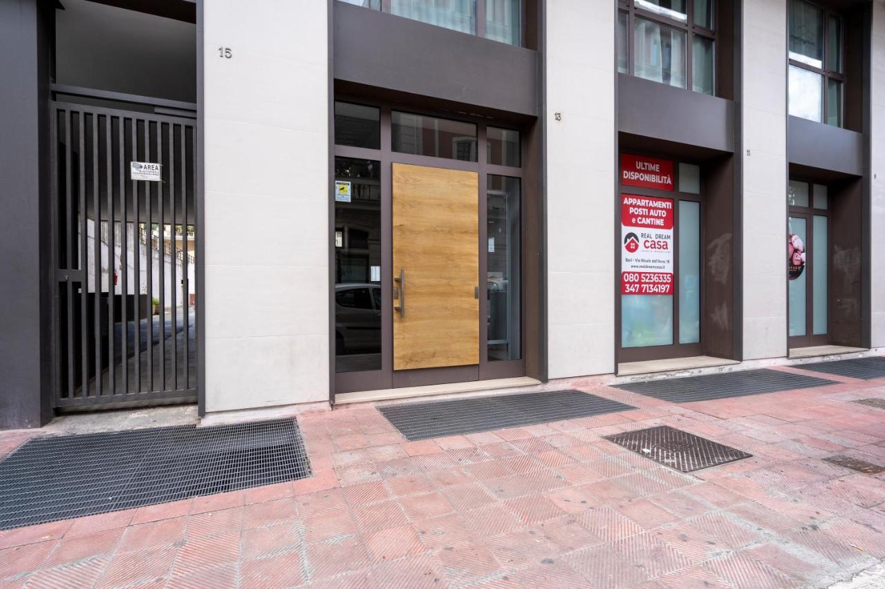 Twelve12 - Universita & Stazione Aparment Bari Exterior foto
